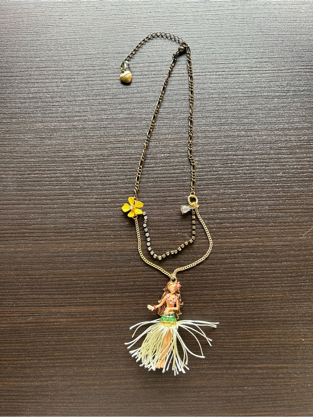 Betsey Johnson Hawaiian Luau / Aloha Hawaii Hula Girl Pendant Necklace